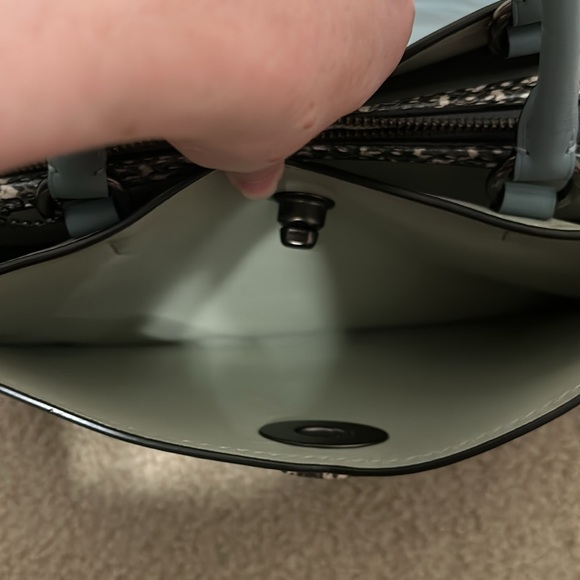 Rare exotic Coach bag - Mason carryall satchel with snakeskin detailing - Picture 16 of 16